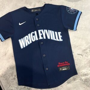 Boys size S Chicago cubs jersey